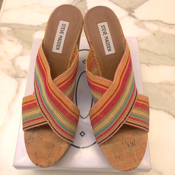 STEVE MADDEN MULTI COLORED STRETCHY WEDGE SANDALS W/BOX SZ-10 SUPER CUTE!! 🥰🥰 - Picture 1 of 5